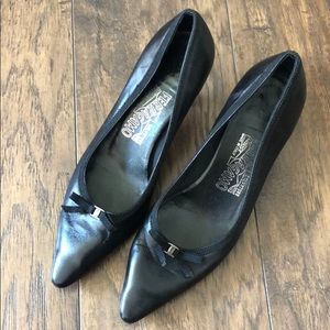 Salvatore Ferragamo vintage heels size 6